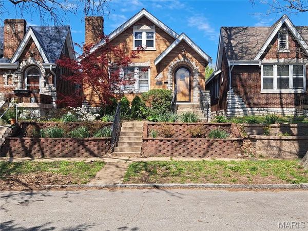 5239 Walsh Street, St Louis, MO 63109