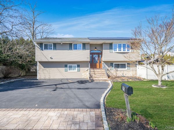 25 Verleye Avenue, East Northport, NY 11731