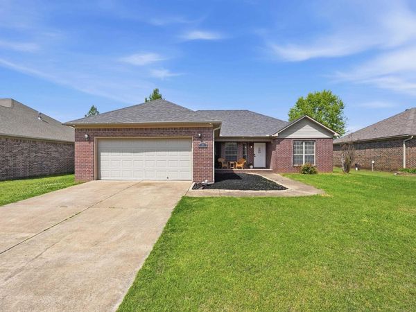22 Ruby June St, Vilonia, AR 72173