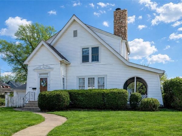 1427 S Lakeview Boulevard , Lorain, OH 44052