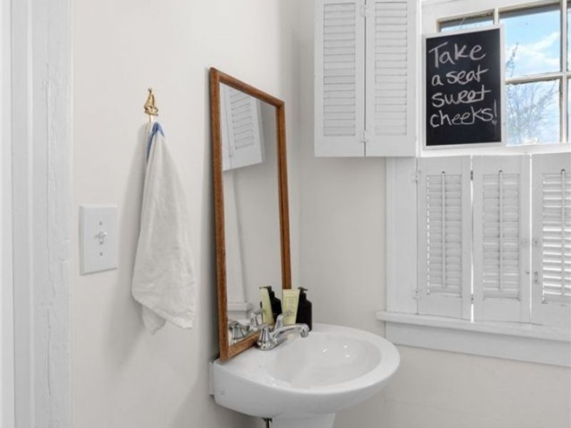 1427 S Lakeview Boulevard , Lorain, OH 44052 Photo 9