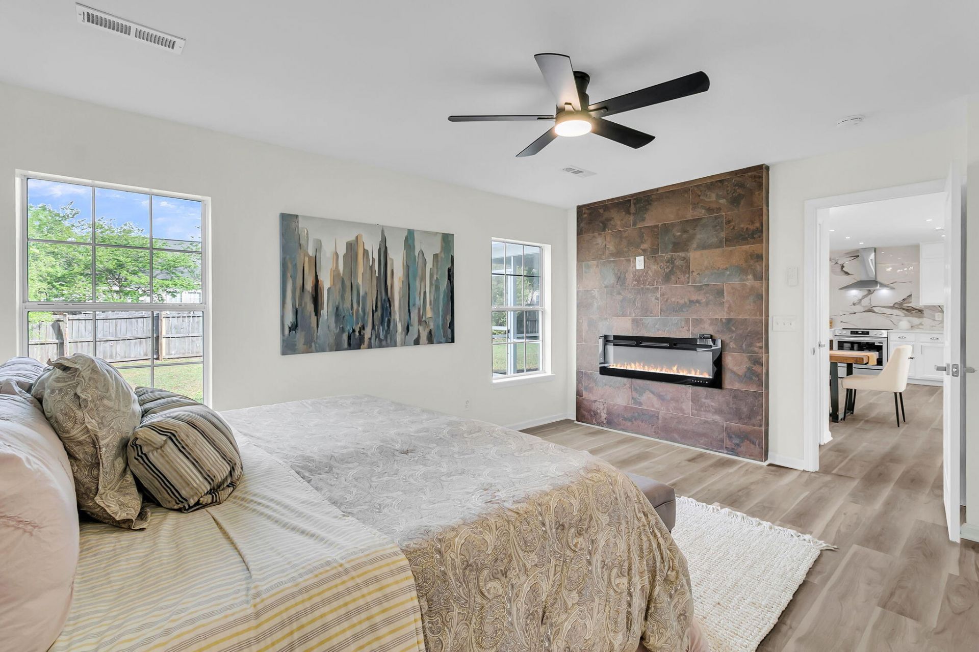 5090 Ballantine Drive Photo 19