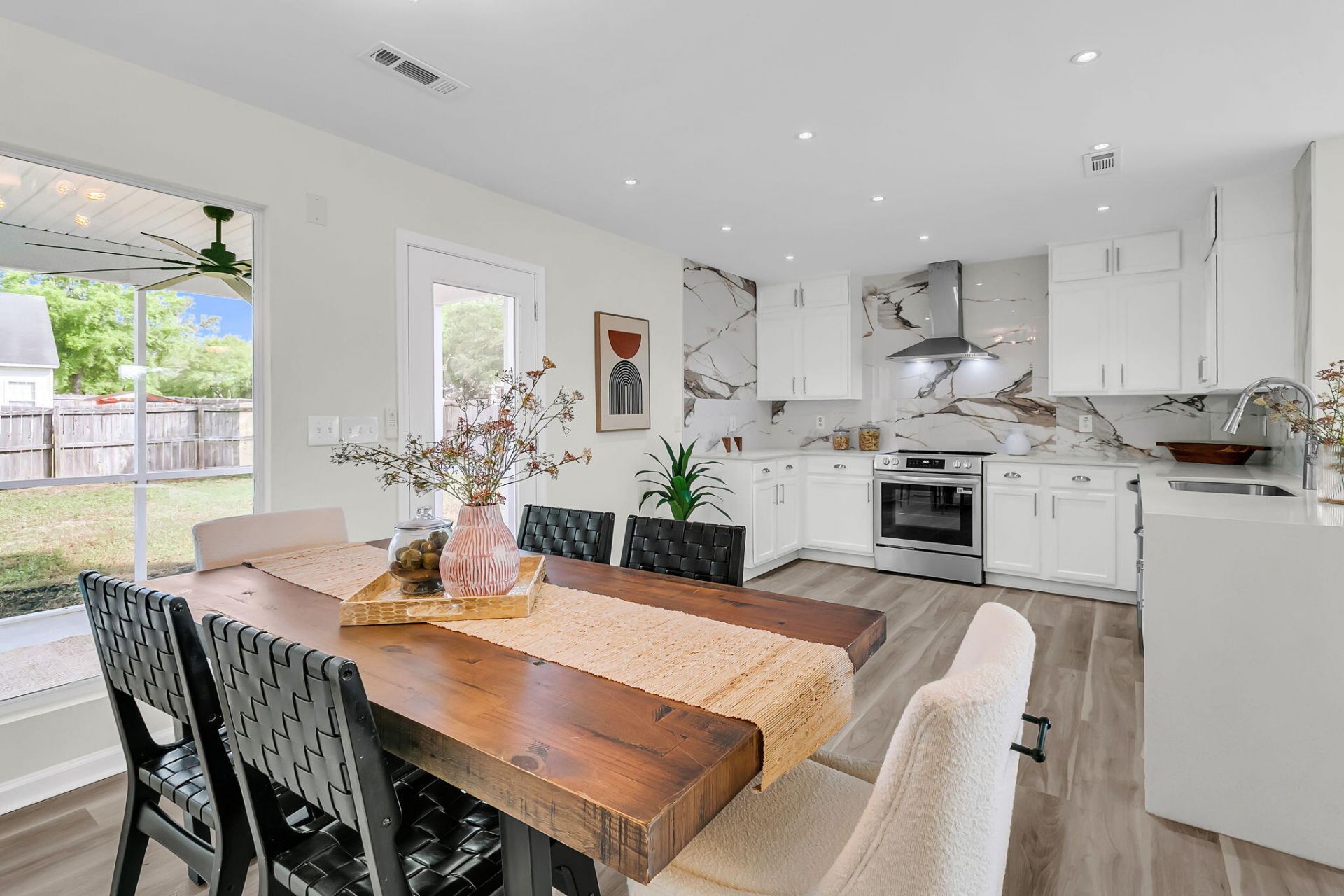 5090 Ballantine Drive Photo 21