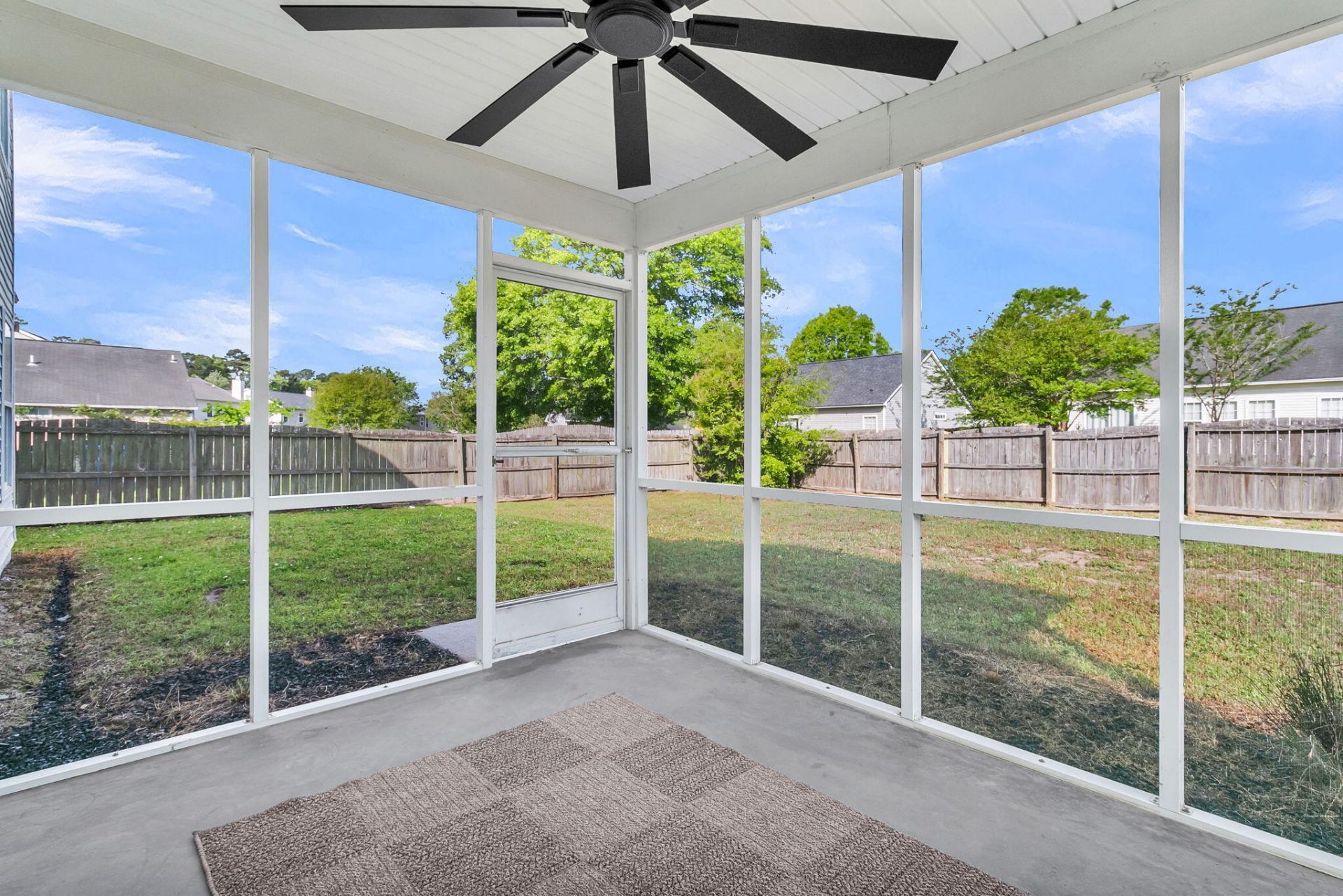 5090 Ballantine Drive Photo 34