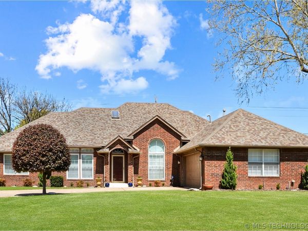 5408 W Orlando Circle, Broken Arrow, OK 74011