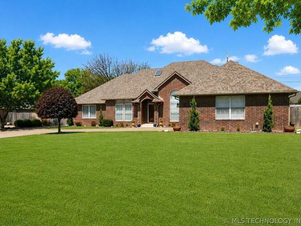 5408 W Orlando Circle, Broken Arrow, OK 74011
