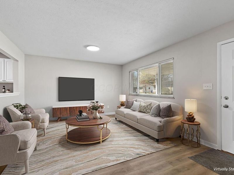 415 Denwood Drive S, Gahanna, OH 43230 Photo 5