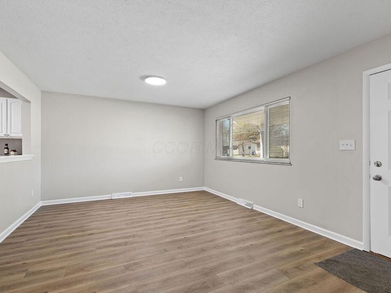 415 Denwood Drive S, Gahanna, OH 43230 Photo 6