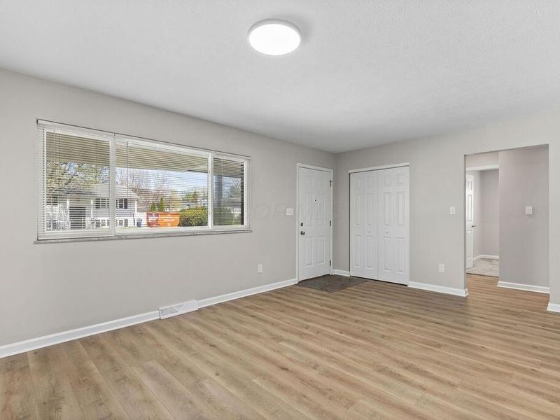 415 Denwood Drive S, Gahanna, OH 43230 Photo 7