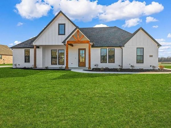 420 Olde Towne Road, Paradise, TX 76073