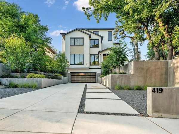 419 W Colorado Boulevard, Dallas, TX 75208