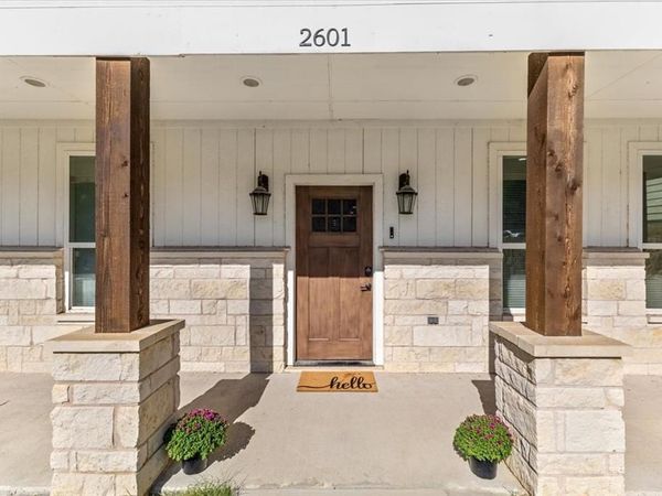 2601 Hutchinson Street, Fort Worth, TX 76106