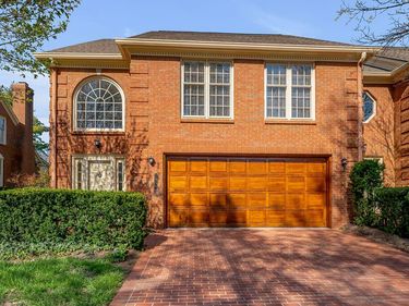 1056 Taborlake Drive, Lexington, KY 40502