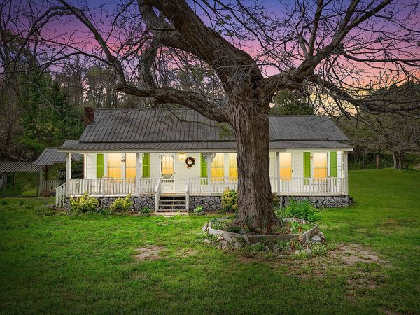 35 Bud Parker Ln , Erin, TN 37061