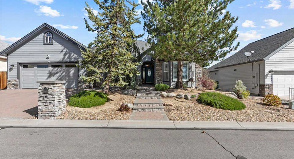 2226 Oak Ridge Drive, Carson City, NV 89703 Photo