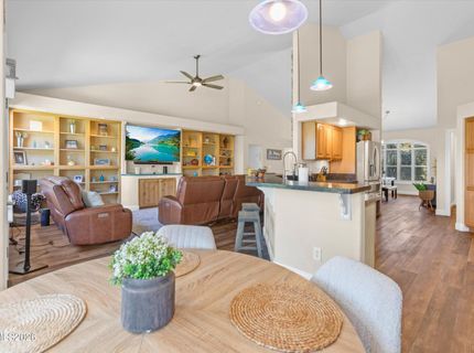 2226 Oak Ridge Drive, Carson City, NV 89703 Photo