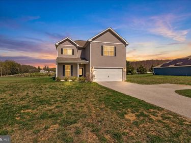 78 VINTAGE LANE, HANOVER, PA 17331