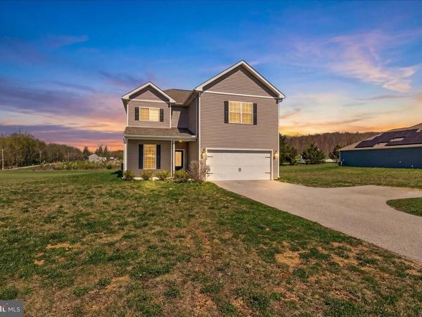 78 VINTAGE LANE, HANOVER, PA 17331