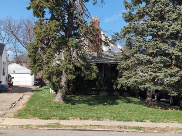 109 E Siebenthaler Avenue, Dayton, OH 45405