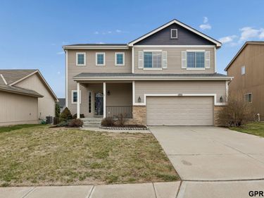 4510 Waterford Avenue , Bellevue, NE 68133