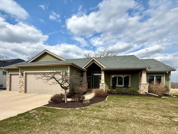 4101 Stone Point Drive NE, Rochester, MN 55906