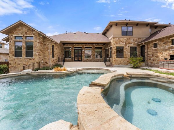 2633 Collingwood DR, Round Rock, TX 78665
