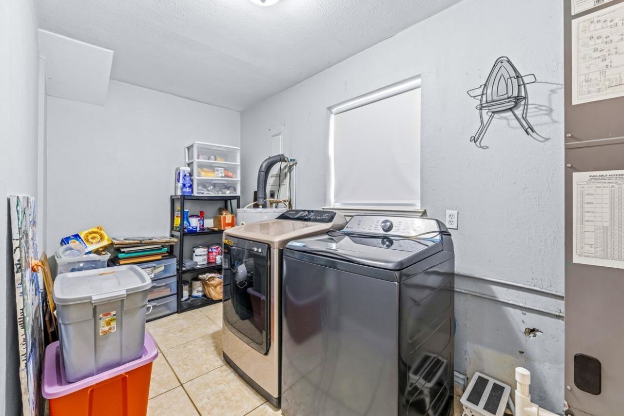 1900 Honeysuckle Drive, Tallahassee, FL 32304 Photo