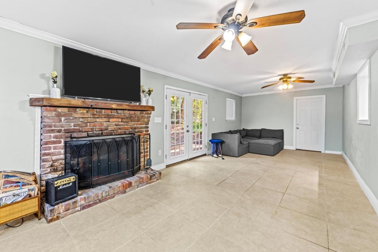 1900 Honeysuckle Drive, Tallahassee, FL 32304 Photo