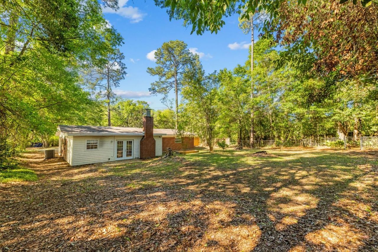 1900 Honeysuckle Drive, Tallahassee, FL 32304 Photo