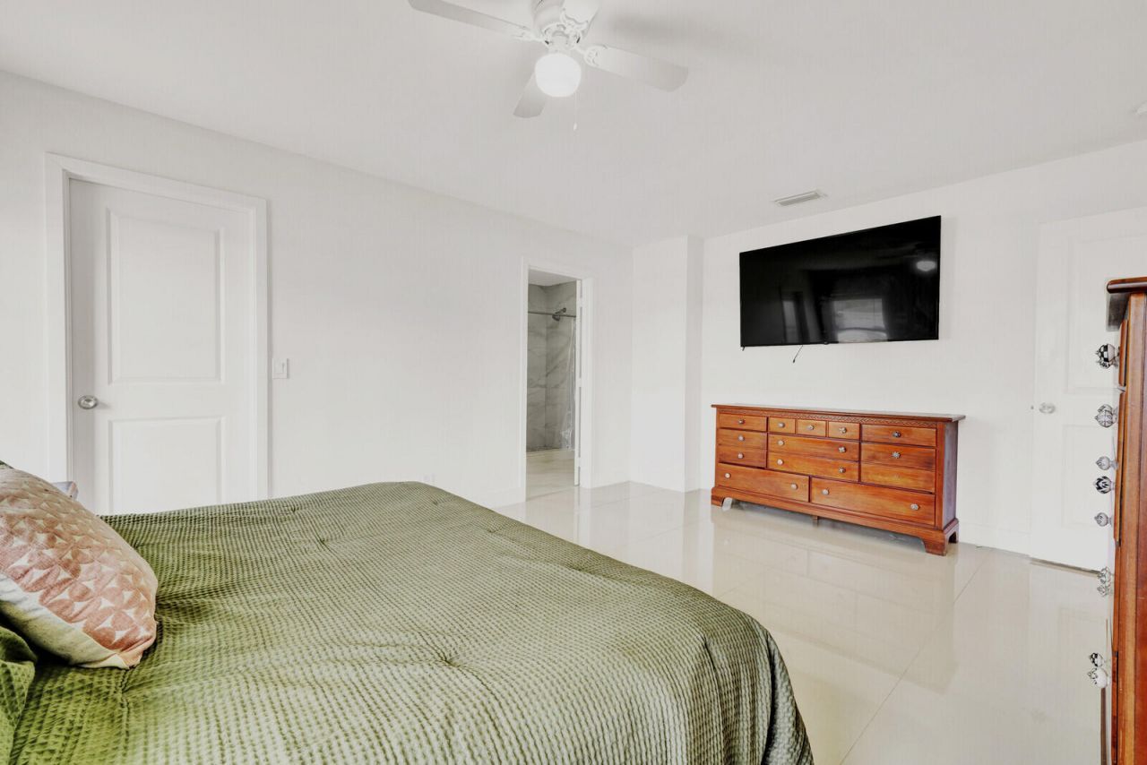 107 Segovia Avenue, Royal Palm Beach, FL 33411 Photo