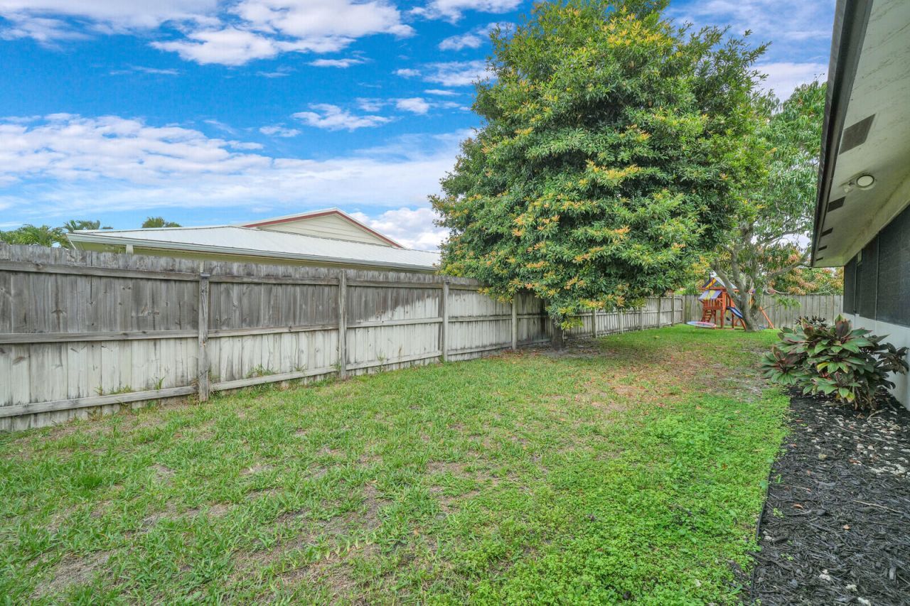 107 Segovia Avenue, Royal Palm Beach, FL 33411 Photo