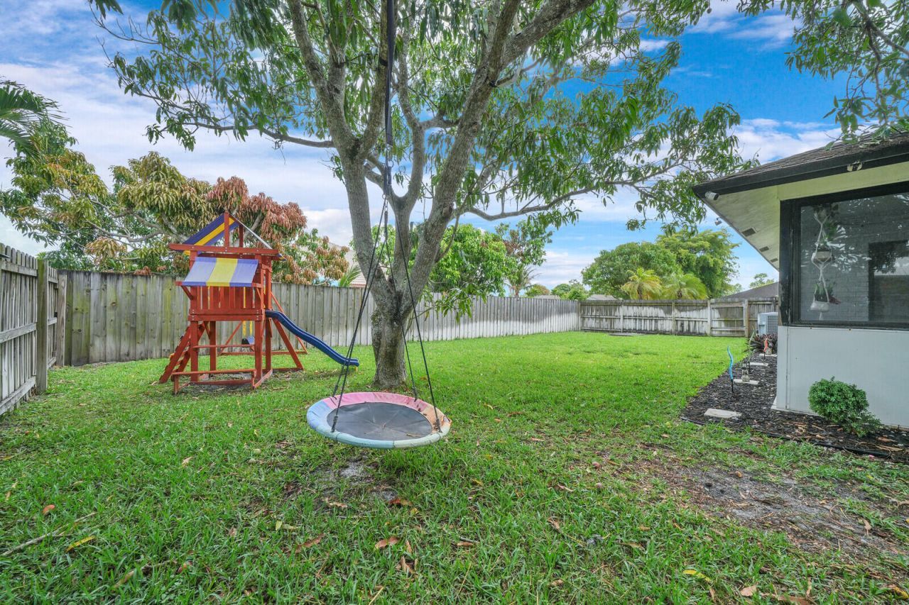 107 Segovia Avenue, Royal Palm Beach, FL 33411 Photo