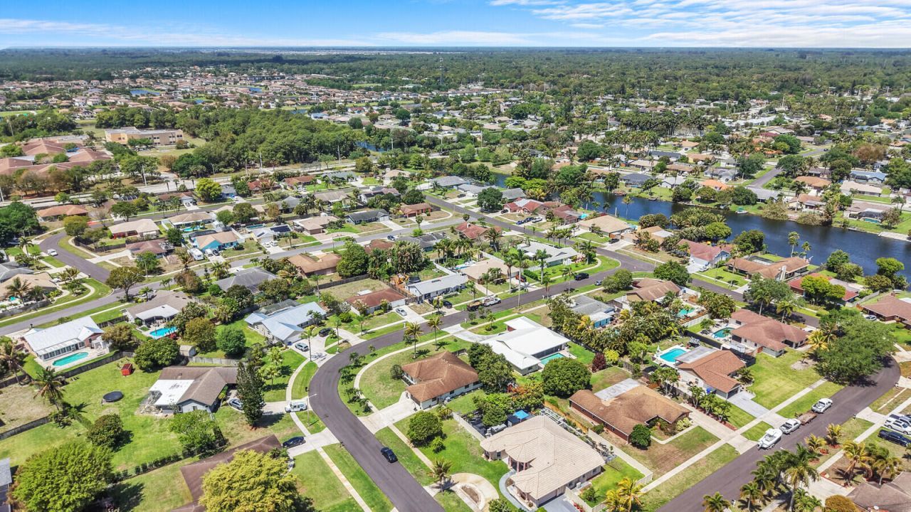 107 Segovia Avenue, Royal Palm Beach, FL 33411 Photo