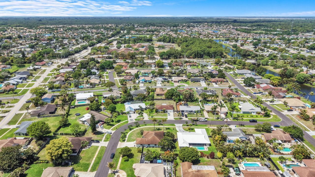 107 Segovia Avenue, Royal Palm Beach, FL 33411 Photo