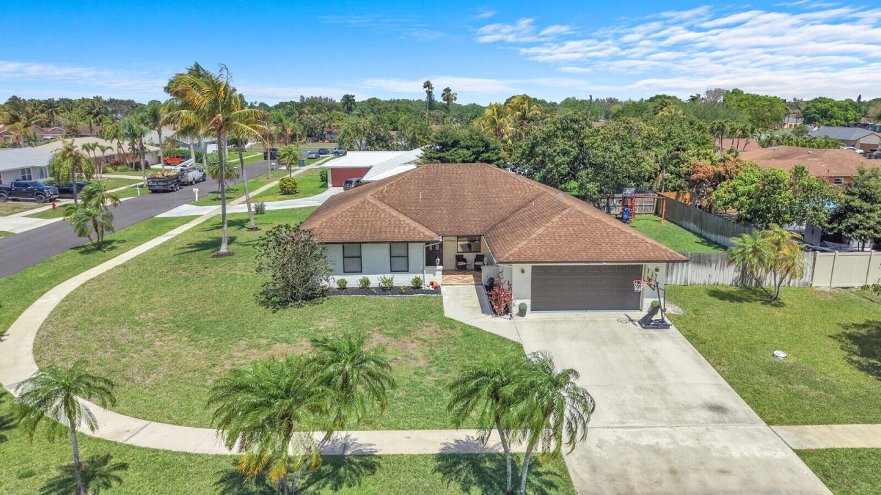 107 Segovia Avenue, Royal Palm Beach, FL 33411 Photo