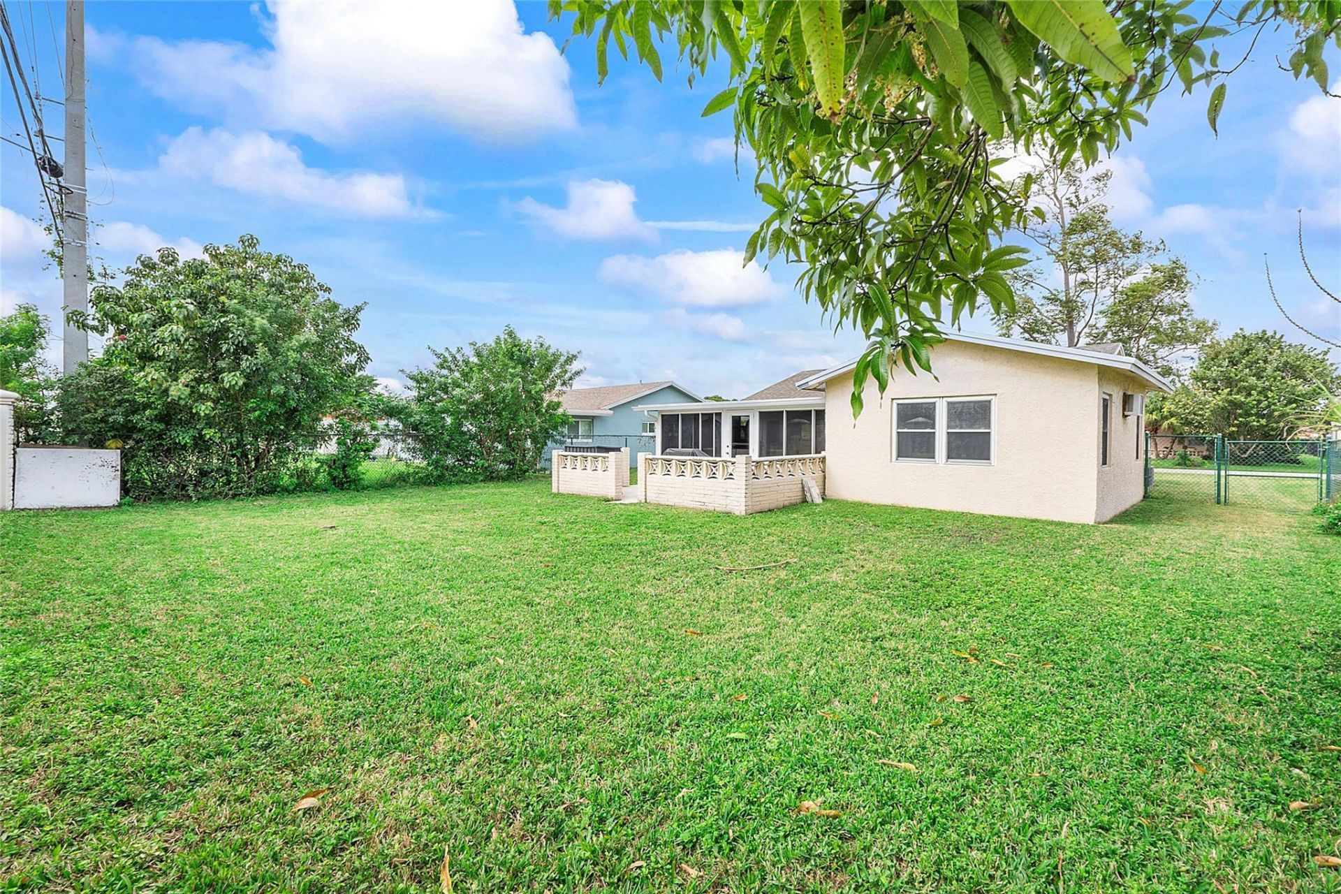 9804 NW 70th Street, Tamarac, FL 33321 Photo