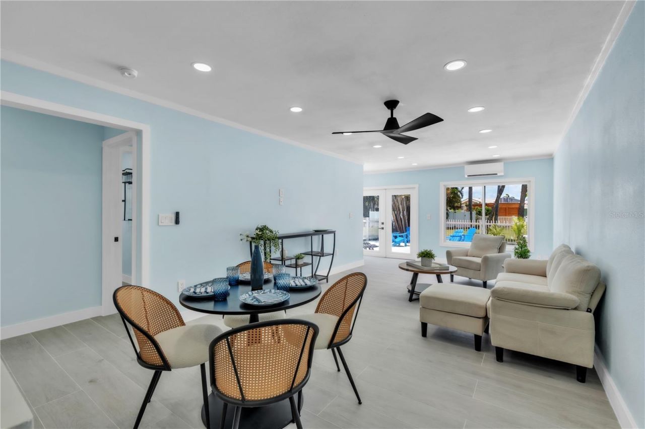 445 63rd Street, Holmes Beach, FL 34217 Photo
