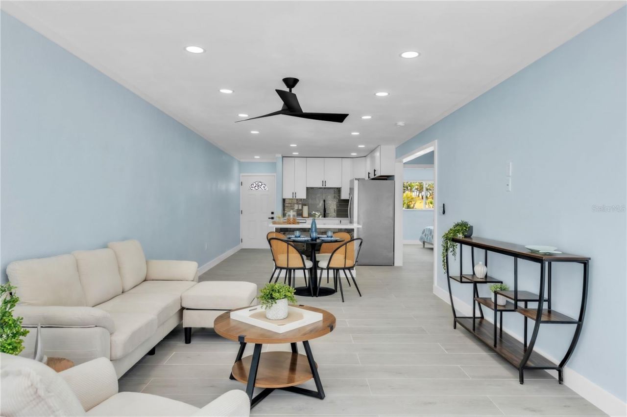 445 63rd Street, Holmes Beach, FL 34217 Photo