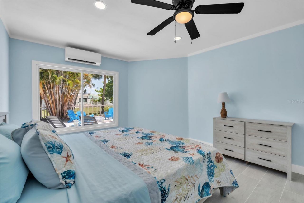 445 63rd Street, Holmes Beach, FL 34217 Photo