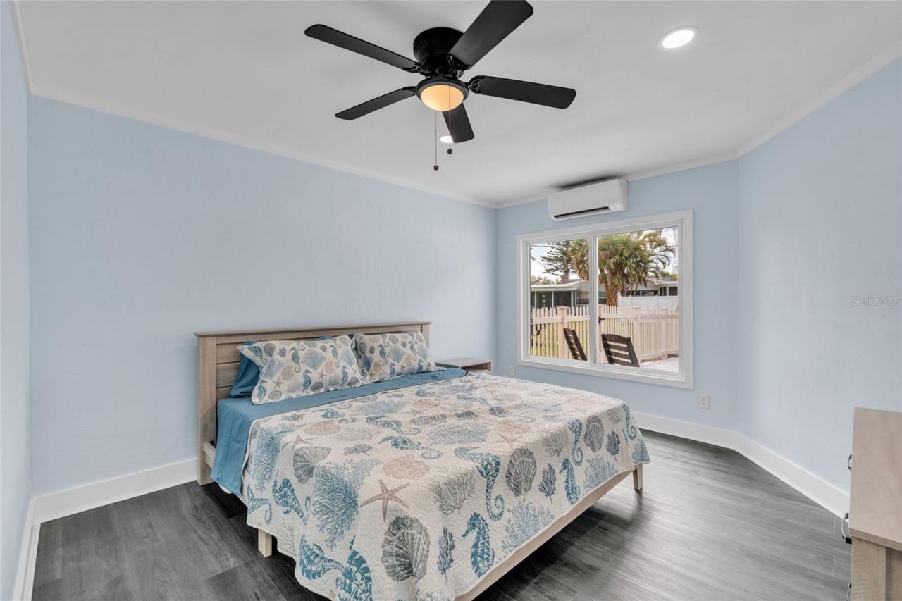 445 63rd Street , Holmes Beach, FL 34217 Photo