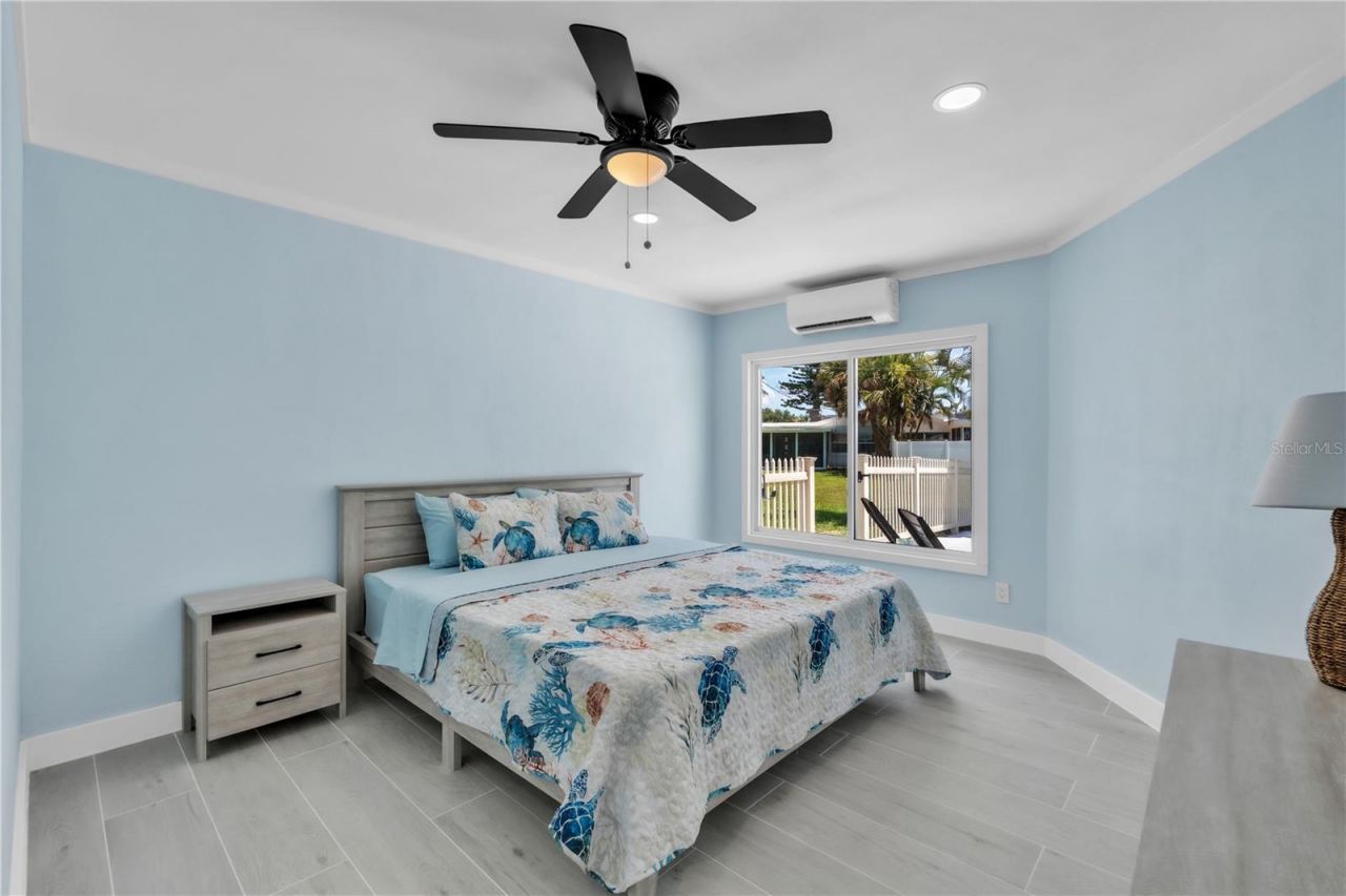 445 63rd Street, Holmes Beach, FL 34217 Photo