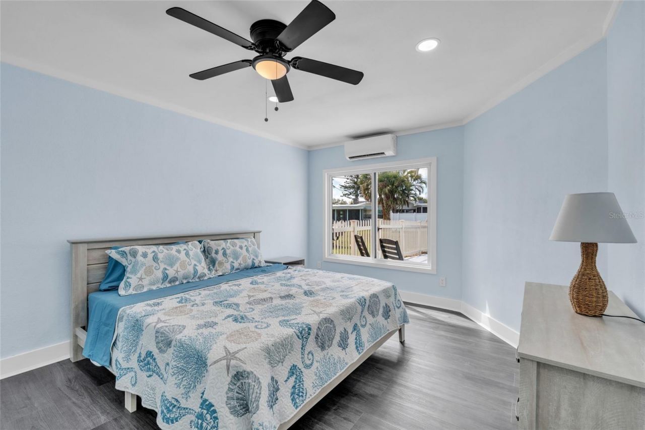 445 63rd Street , Holmes Beach, FL 34217 Photo