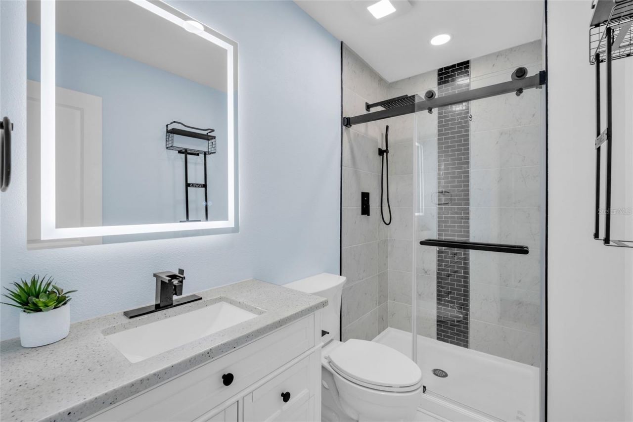 445 63rd Street , Holmes Beach, FL 34217 Photo