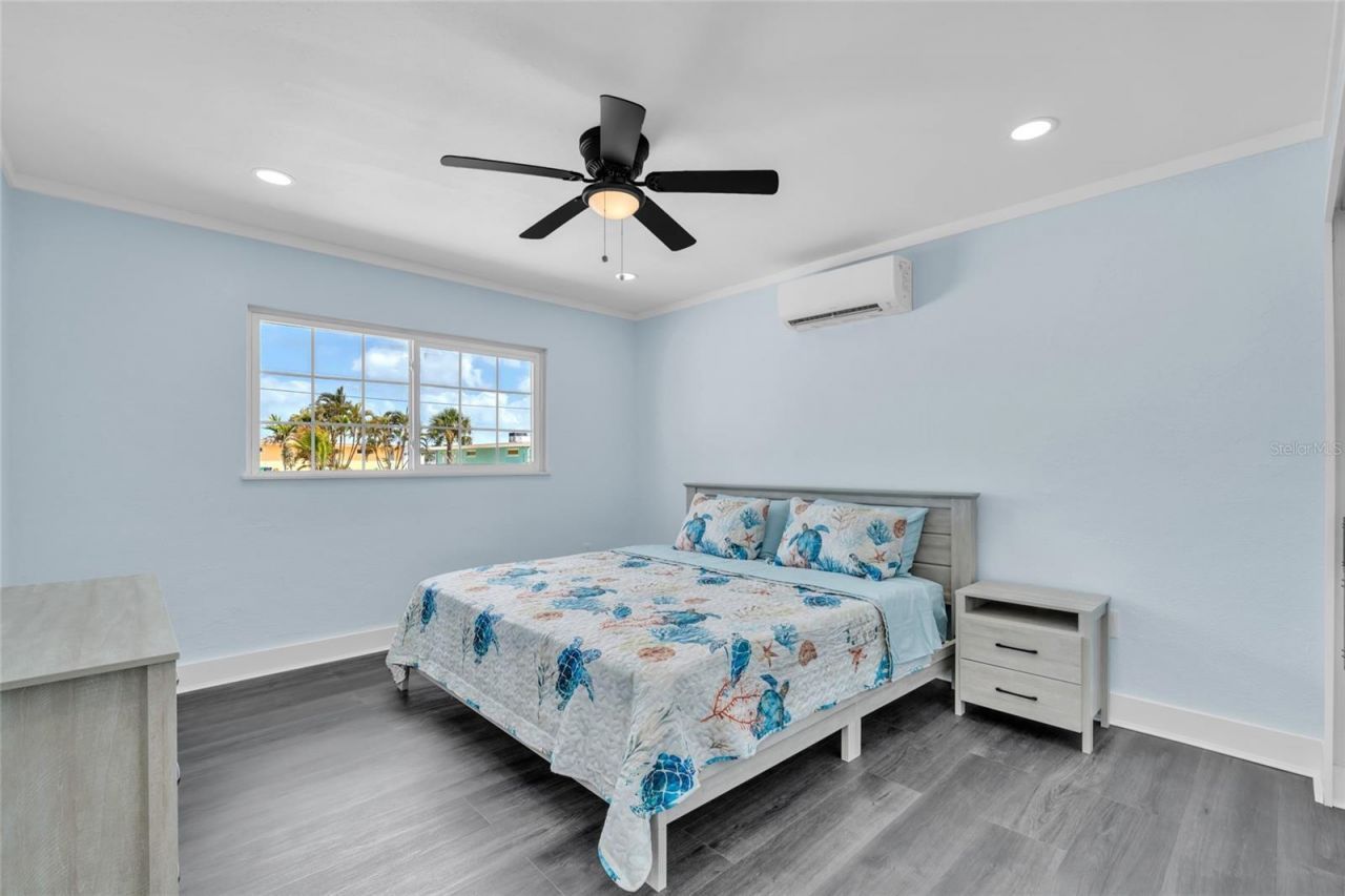 445 63rd Street , Holmes Beach, FL 34217 Photo