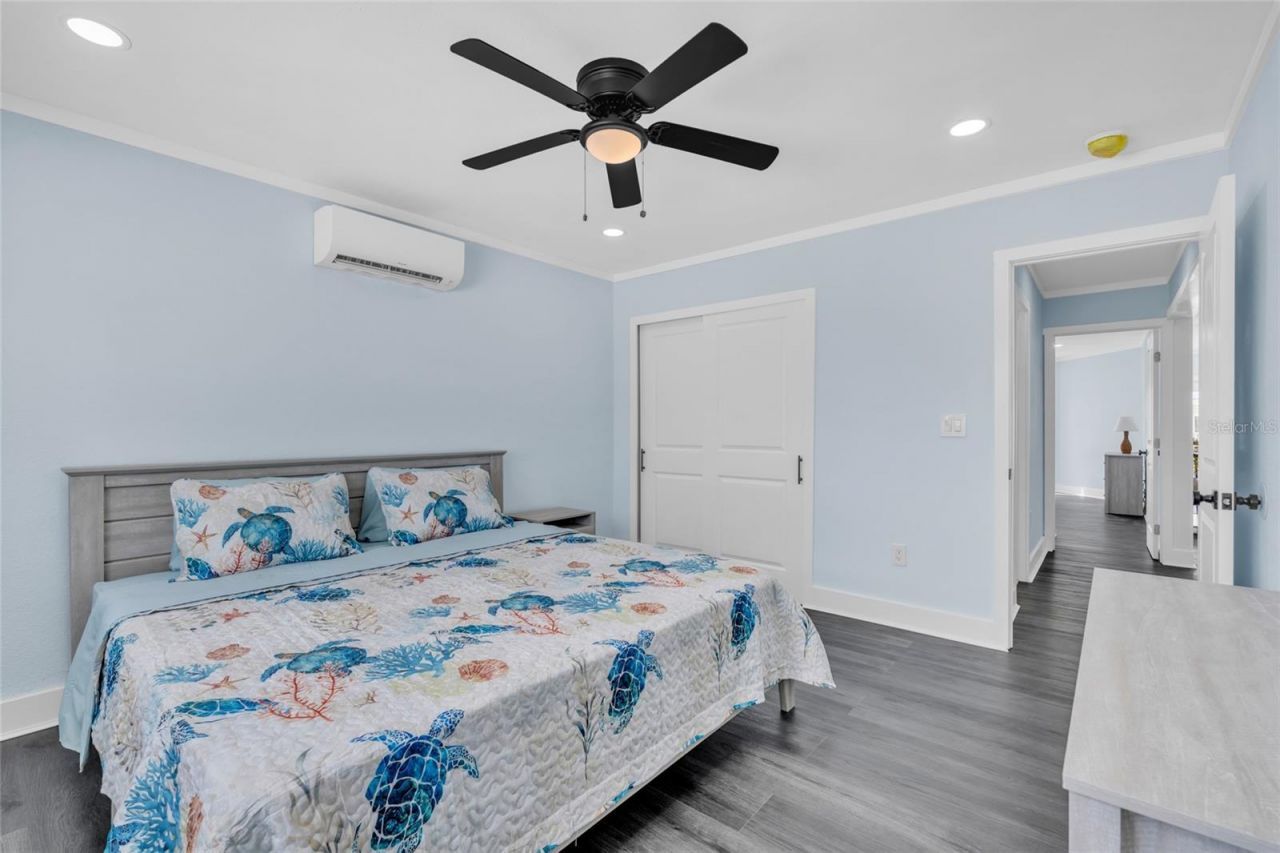 445 63rd Street , Holmes Beach, FL 34217 Photo