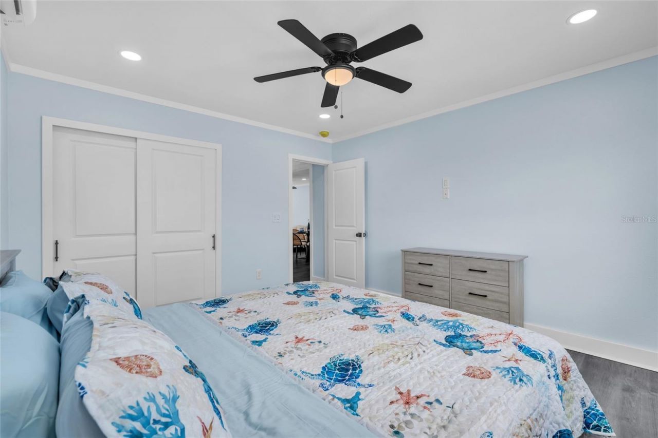 445 63rd Street , Holmes Beach, FL 34217 Photo