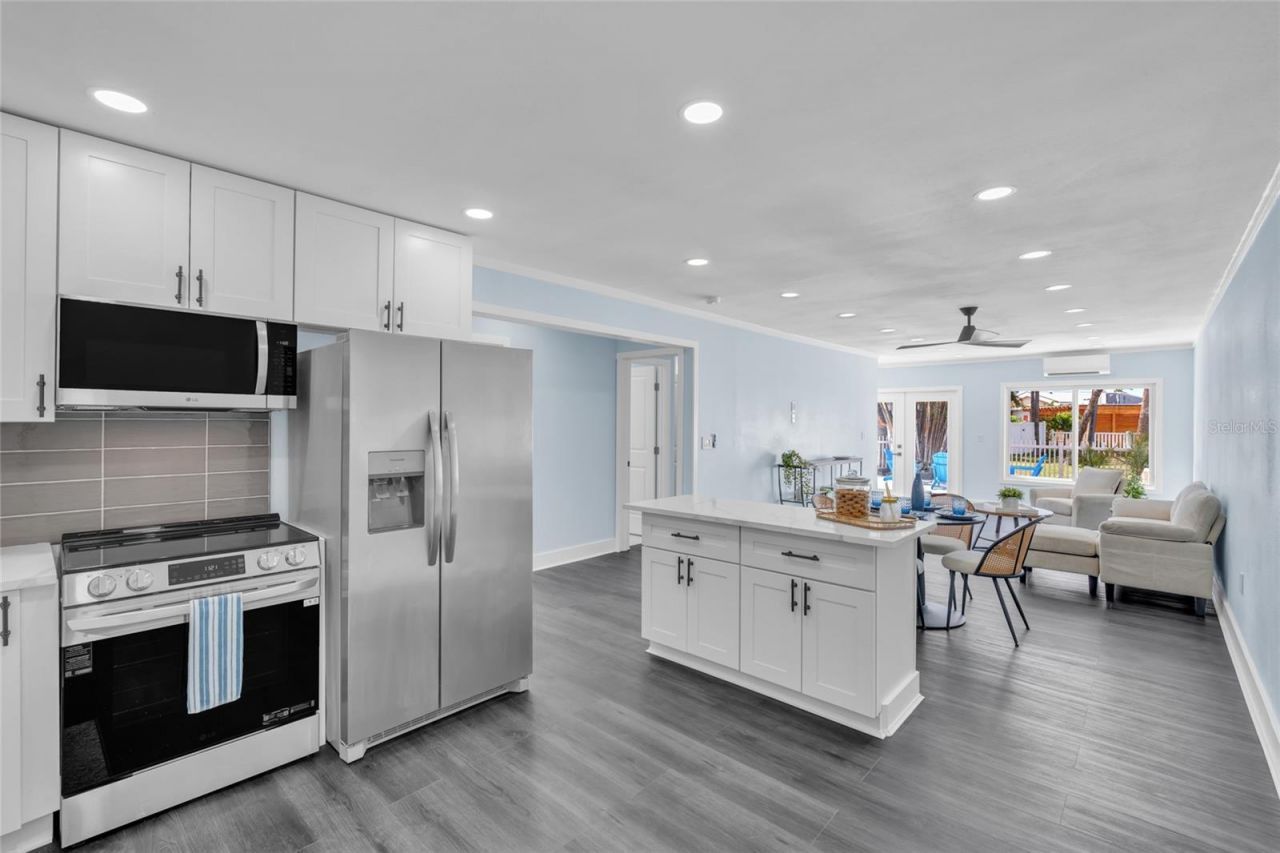 445 63rd Street , Holmes Beach, FL 34217 Photo