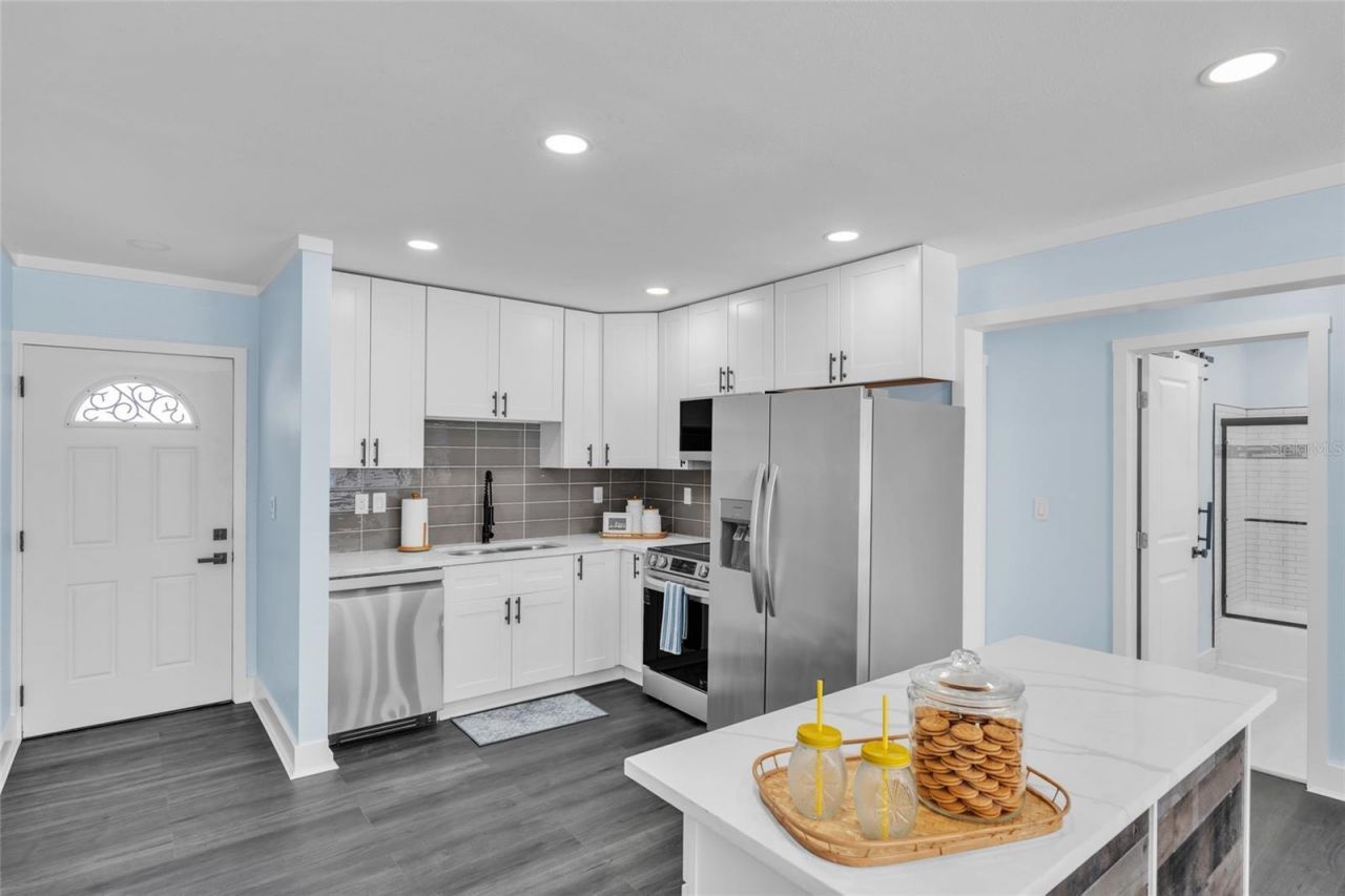 445 63rd Street , Holmes Beach, FL 34217 Photo