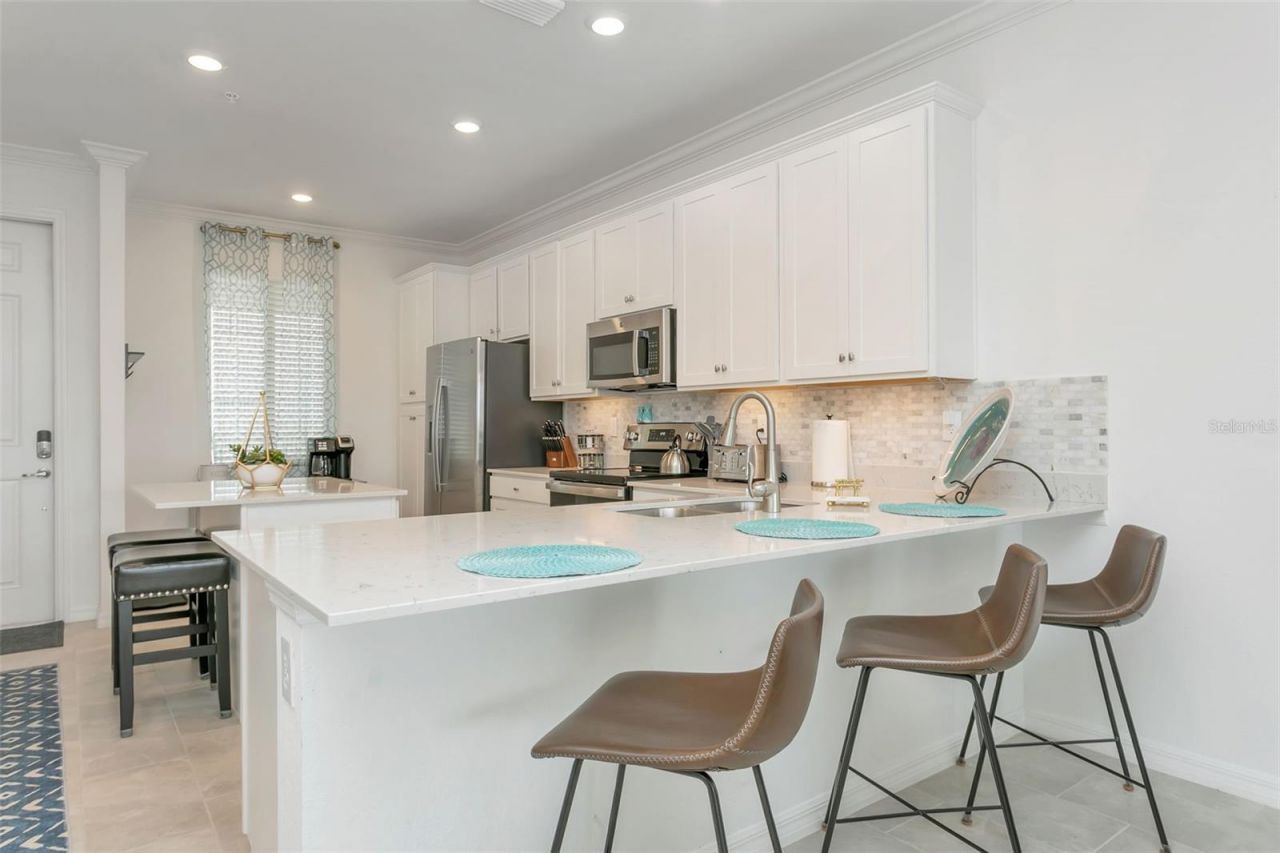 18028 Gawthrop Drive, Unit 403, Bradenton, FL 34211 Photo