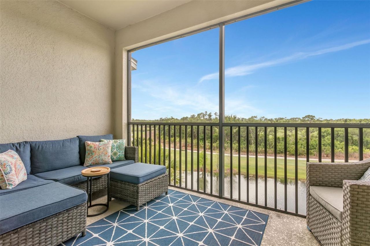 18028 Gawthrop Drive, Unit 403, Bradenton, FL 34211 Photo